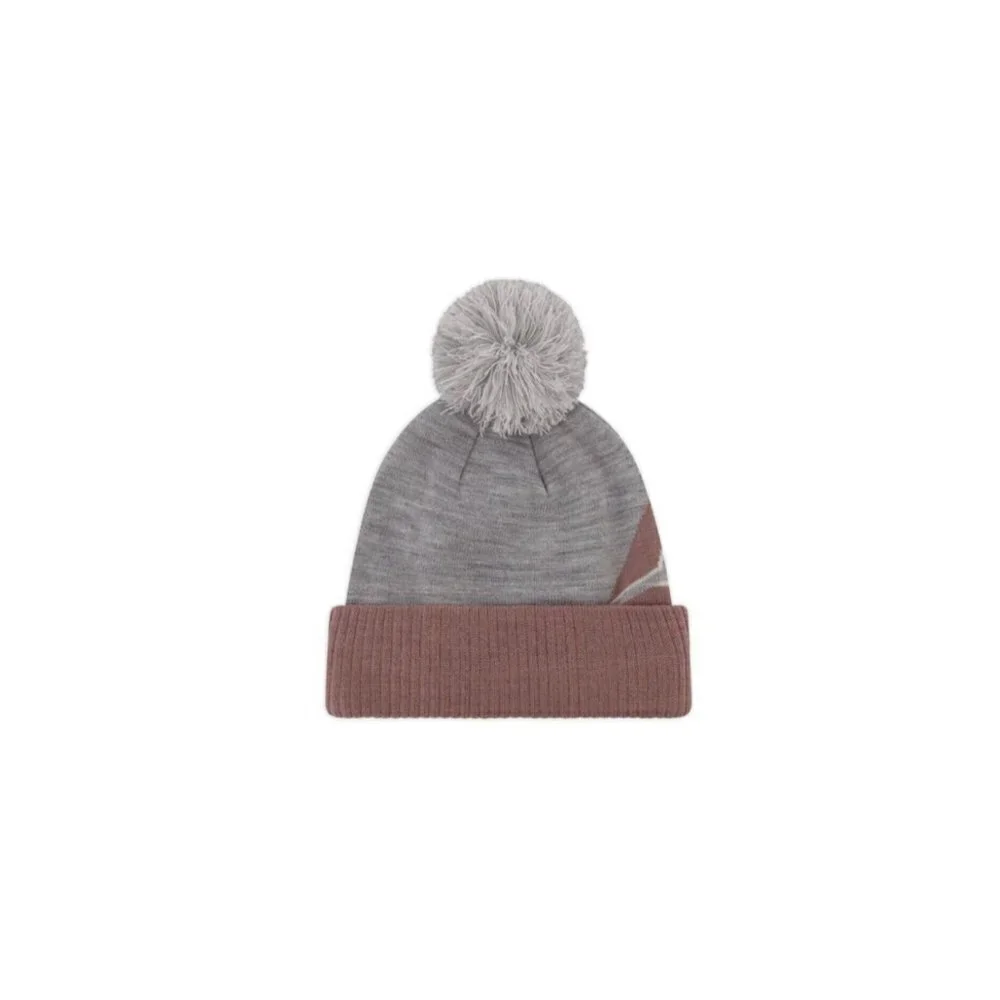Women’s Reebok Light Gray Logo Intarsia Pom-Pom Beanie Cozy Soft - NWT